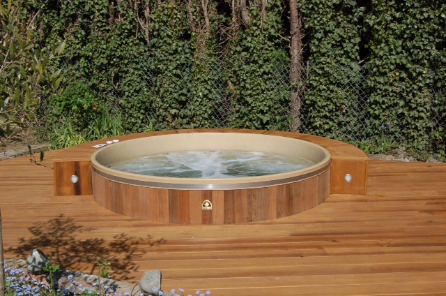 hot tub wood surrounds hideaways – reclaimed timber and